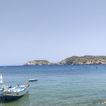 Komissa΄S Beach House อาเยีย เปลาเยีย ภายนอก รูปภาพ