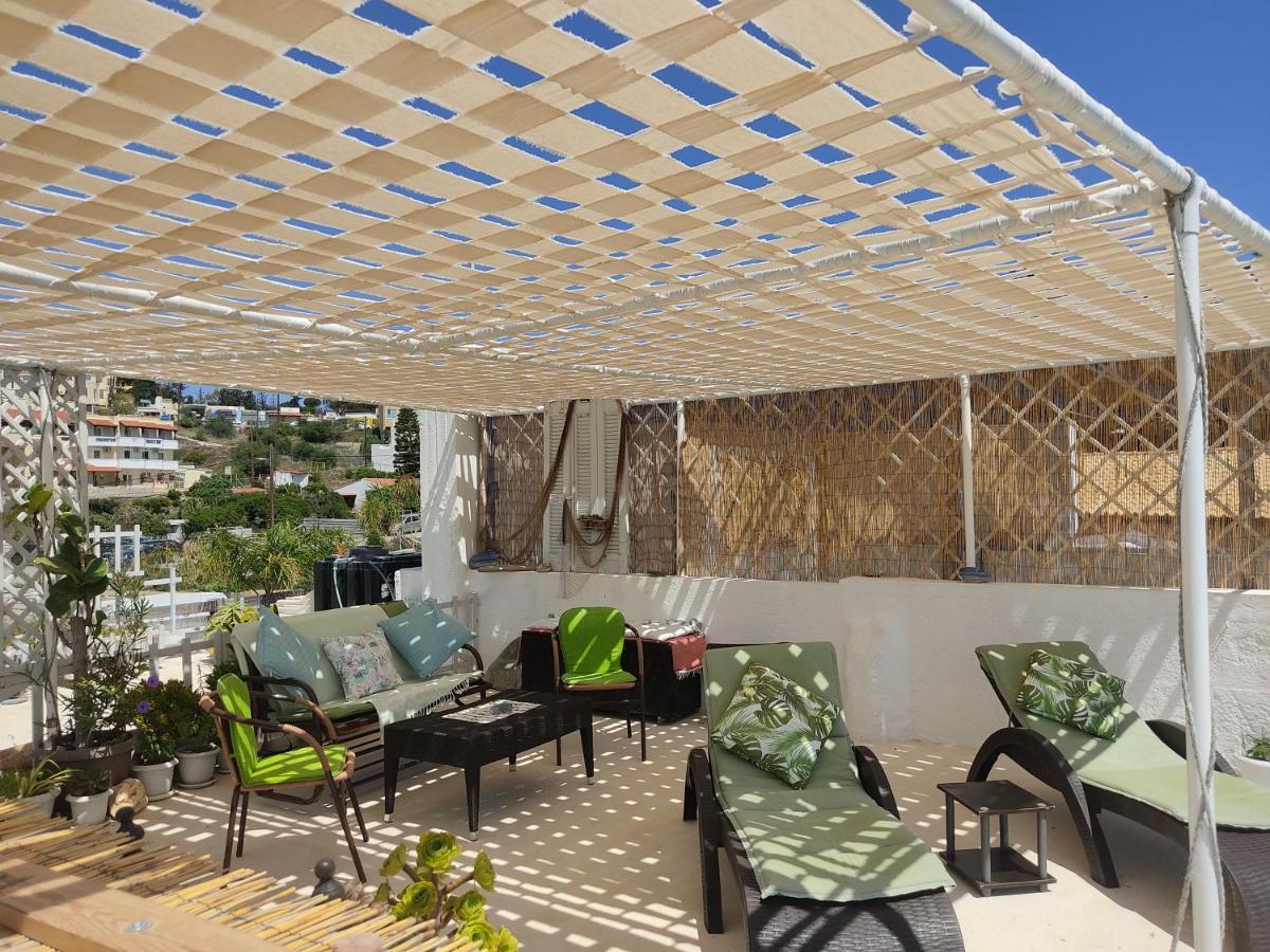 Komissa΄S Beach House อาเยีย เปลาเยีย ภายนอก รูปภาพ