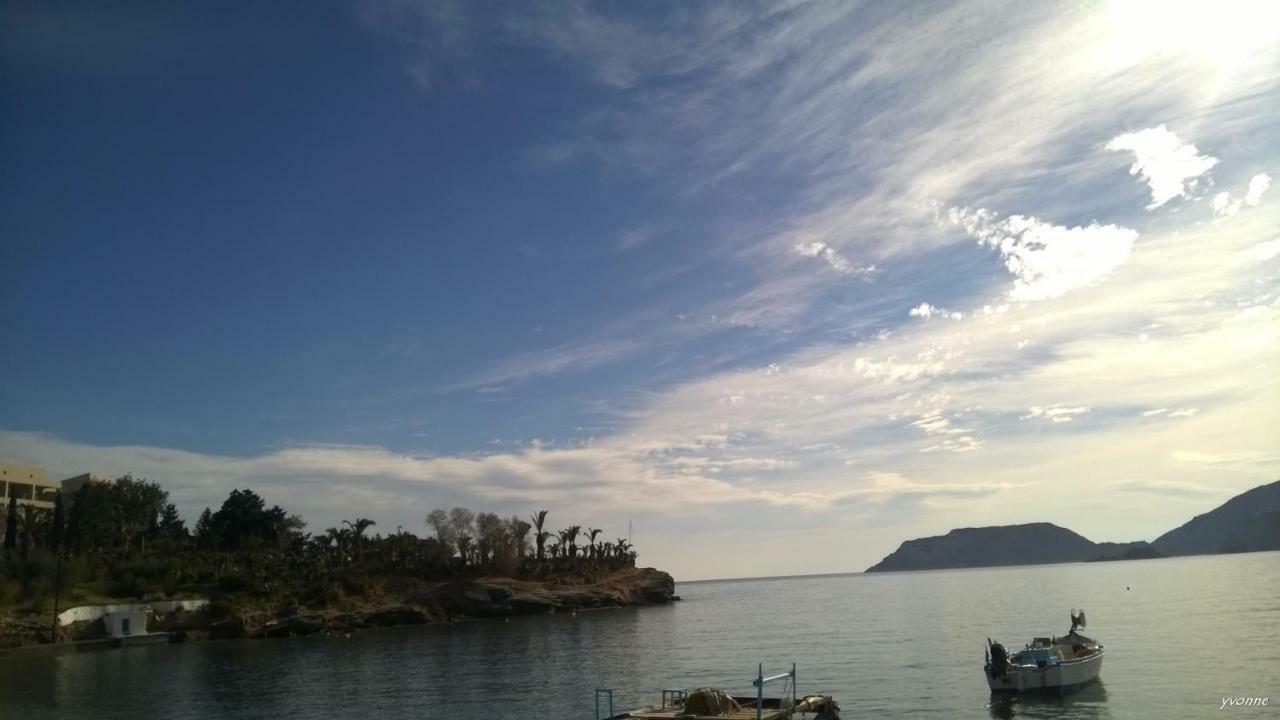 Komissa΄S Beach House อาเยีย เปลาเยีย ภายนอก รูปภาพ