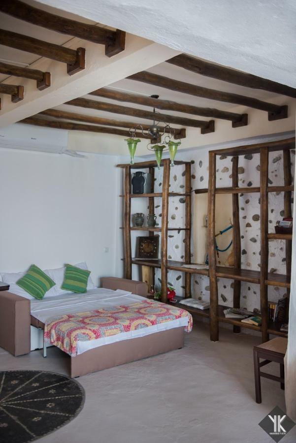 Komissa΄S Beach House อาเยีย เปลาเยีย ภายนอก รูปภาพ