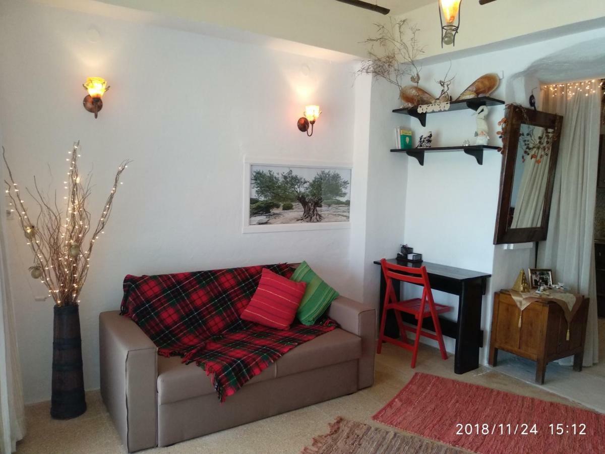 Komissa΄S Beach House อาเยีย เปลาเยีย ภายนอก รูปภาพ